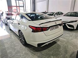 نيسان ألتيما